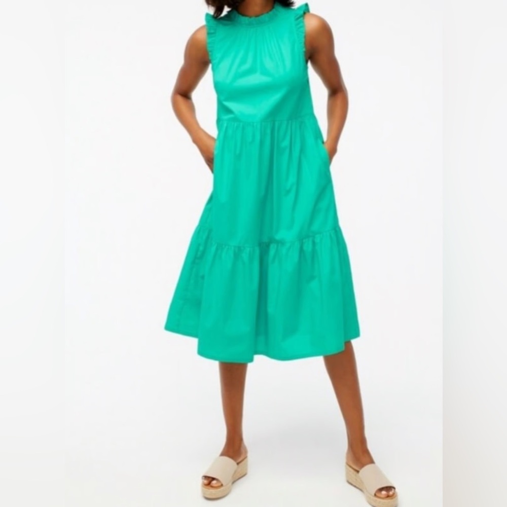 Elegant Green Sleeveless Dress
